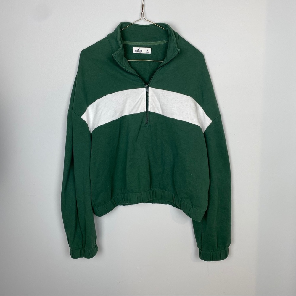 NWOT Hollister Crew Neck Sweater